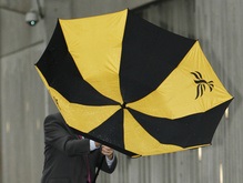 Японцы заканчивают работу над зонтом с доступом в интернет