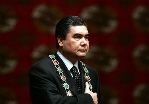 Президент Туркменистана пообещал разрешить оппозицию