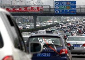 В Китае покупателям электромобилей будут вне очереди выдавать номерные знаки