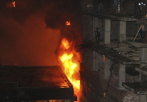 Жертвами пожара в столице Бангладеш стали 34 человека