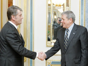 Ющенко рассчитывает, что до конца апреля Украина станет ближе к НАТО