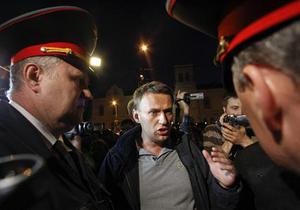 Reuters: Недовольные засели в центре Москвы в надежде  дожать  власть