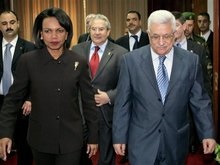Райс призывает палестинцев к возобновлению мирных переговоров