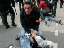Демонстрации в Париже закончились арестами студентов