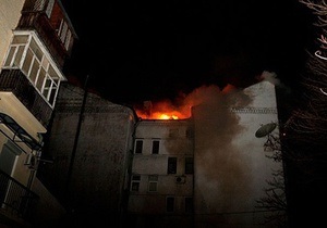 Жильцы горевшего дома в центре Киева будут жить в гостинице