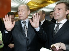 Путин о Медведеве: Я ему доверяю