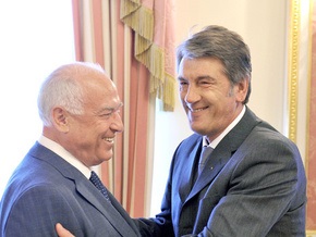 Черномырдин считает Ющенко романтиком, а Тимошенко советует носить брюки