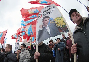 Тягнибок: Ющенко не способен остановить антиукраинскую истерию в Крыму