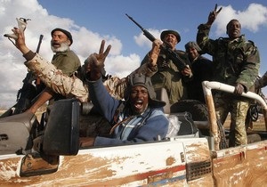 Ливийские повстанцы недовольны действиями НАТО