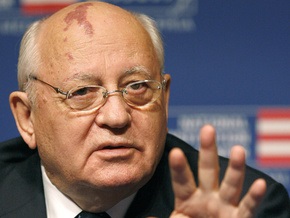 Горбачев: Политика Ющенко поражает нормального человека