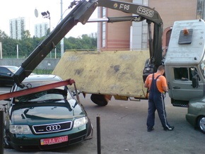 Киевские власти объяснили ухудшение ситуации на дорогах отсутствием эвакуаторов