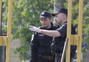 Пшонка заявил, что мотивом взрывов в Днепропетровске могли стать политические убеждения