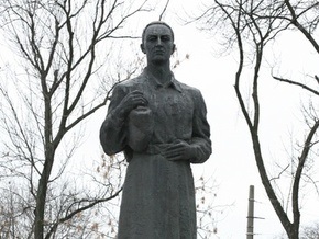 Памятник Сковороде в Киеве могут перенести