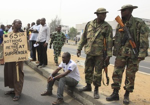 В Нигерии на фоне акций протеста силовики ворвались в офис CNN