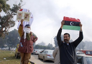 В Триполи началась акция протеста против Каддафи