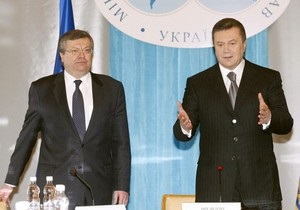Янукович поручил к приезду Медведева подготовить новый газовый контракт