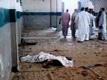 В Пакистане смертник подорвал себя в мечети: десятки погибших