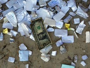 S&P посчитало мусором ценные бумаги десяти дубайских компаний