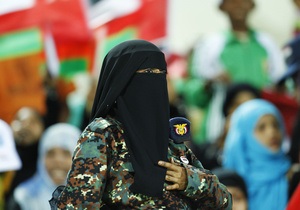 Против демонстрантов в Омане применили слезоточивый газ