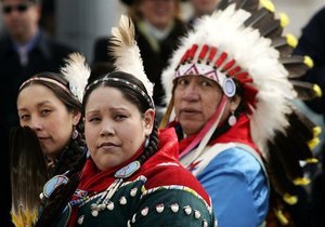 Власти США выплатят компенсацию индейцам за использование их земель
