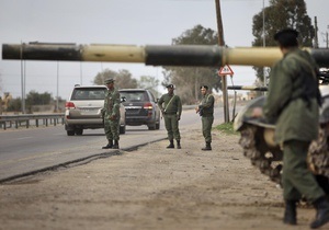 СМИ: Люди Каддафи открыли огонь по демонстрантам в Триполи