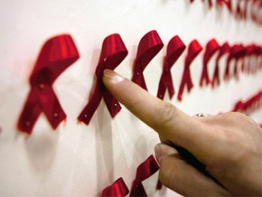 Минздрав: В 2009 году на борьбу с ВИЧ/СПИДом будет направлено 180 млн гривен и $16 млн