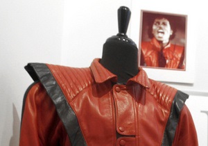 На аукцион выставлена куртка Майкла Джексона из клипа Thriller