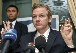 Власти США отказались от любых переговоров с WikiLeaks, назвав деятельность сайта преступной