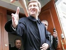 Ахметов обещает помочь Тимошенко в развитии страны