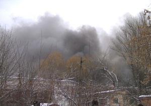 На Крюковском вагоностроительном заводе начался пожар