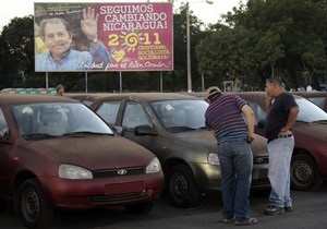 Президент Никарагуа передал таксистам 450 автомобилей Lada Kalina