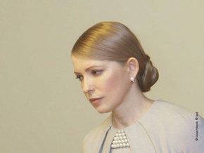 Тимошенко просит не связывать с политикой смену ее прически
