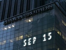 Акции Lehman Brothers рухнули на 90%