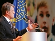 Ющенко, Тимошенко и Янукович поздравили учителей