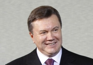 Опрос: Почти половина украинцев не доверяют Януковичу