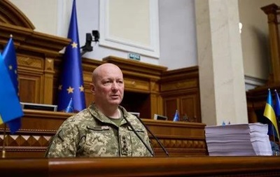 Азов проти бойового генерала. Скандал в армії