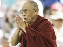Далай-лама выступил на стадионе в США