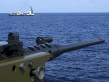 Греческое судно захватили сомалийские пираты, на борту есть украинец