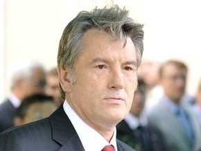 Ющенко откроет в Варшаве памятник жертвам Голодомора