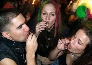 Четверть россиян считает, что искоренить пьянство невозможно