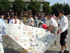 В Тернополе склеили десятиметровую газету