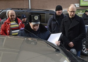 Яценюк разоблачил незаконное наблюдение за собой в Черновцах