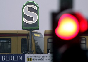 В берлинском метро всю ночь проездил мертвый пассажир