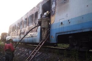 В Луганской области во время движения поезда загорелся вагон с пассажирами