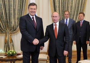 НГ: Януковичу бы день простоять да ночь продержаться