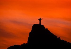 Власти Рио-де-Жанейро закрыли доступ к знаменитой статуе Христа