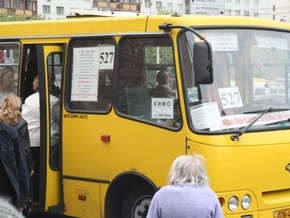 В Киеве у водителей и кондукторов общественного транспорта появятся бейджи
