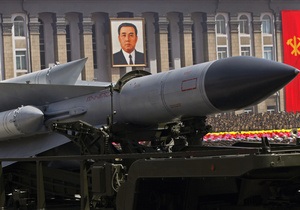 На военном параде в Северной Корее продемонстрировали новую ракету