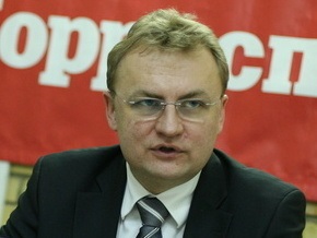 СМИ: Мэр Львова поддержит на выборах Януковича