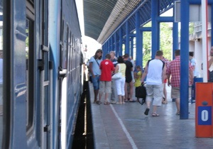 Укрзалізниця назначила дополнительные поезда в Крым